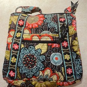 Like new Vera Bradley crossbody.